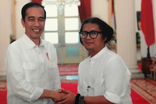 Ulin Yusron dan Presiden Jokowi. Foto: Instagram/@ulinyusron