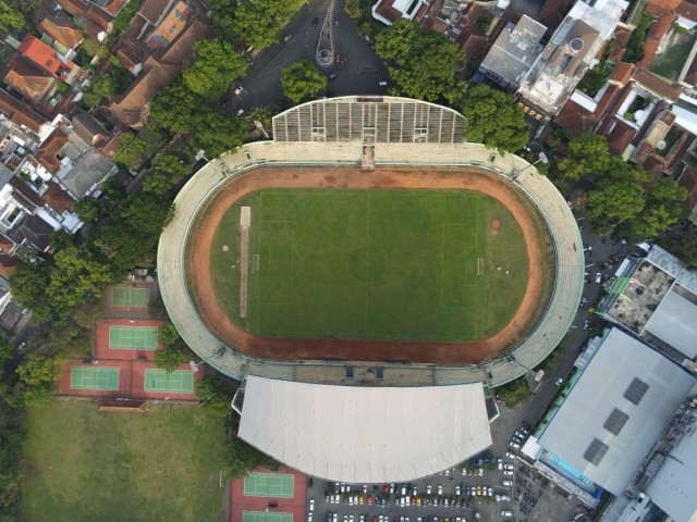 Suasana Stadion Gajayana, Kota Malang, Sabtu (24/10). Pilot Drone: Arya Dega