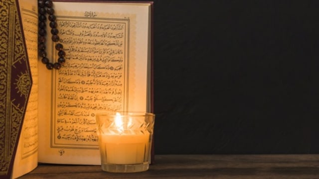 Ilustrasi Quran untuk bekal "Pulang". Sumber: freepik.com