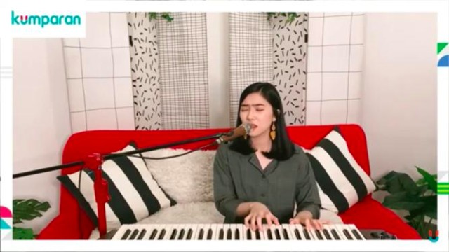 Isyana Sarasvati Ikut Meriahkan Festival UMKM Kumparan Day 1 (535783)
