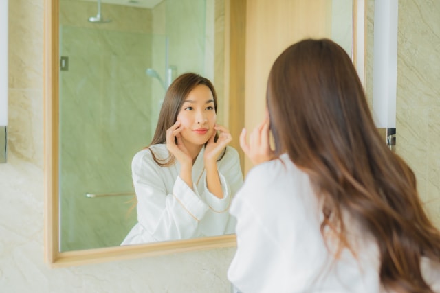 5 Fakta Niacinamide, Kandungan Skin Care Favorit Perempuan untuk Atasi Penuaan (393352)
