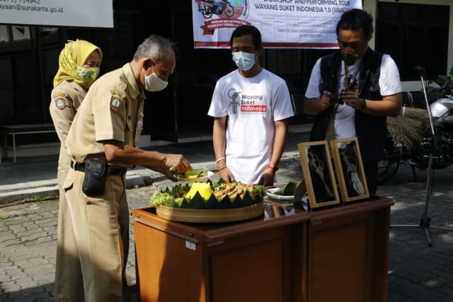 Lestarikan Wayang Suket, Pemuda Ini Touring ke-20 Kota Besar di Pulau Jawa (66947)