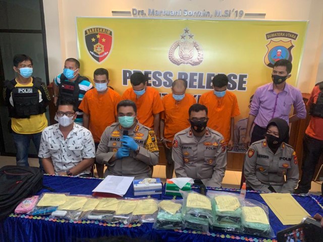 Polisi Tangkap 4 Kurir Narkoba Jaringan Internasional, 6 Kg Sabu Disita (65293)