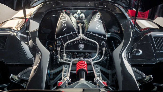 SSC Tuatara, Mobil Tercepat di Dunia Saat Ini: Bisa Digeber 532,7 Km/jam (66950)