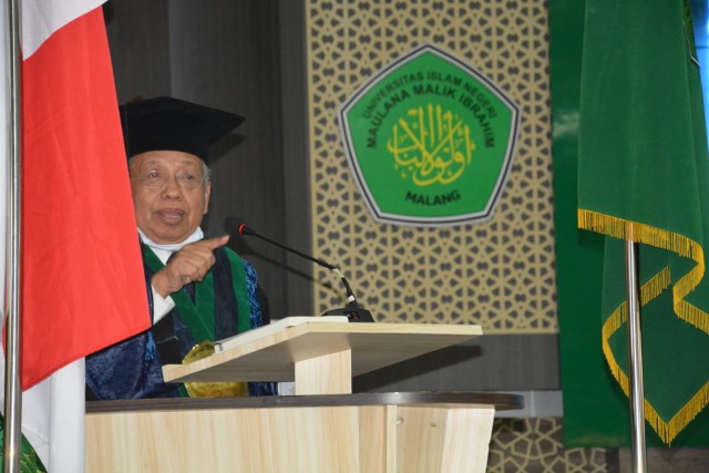 Prof Dr H Imam Suprayogo saat pidato terakhir di UIN Malang, Selasa (27/ 10/ 2020).