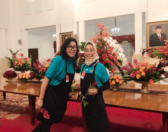 Menengok Aksi Sociopreneur Alumni IPB University Perangkai Bunga di Istana Presiden