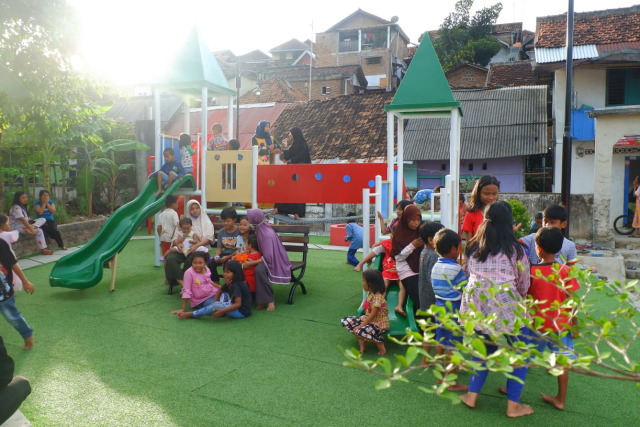 Tempat Kumuh di Gunung Sari, Bandar Lampung Diubah Jadi Taman Bermain Anak (93480)