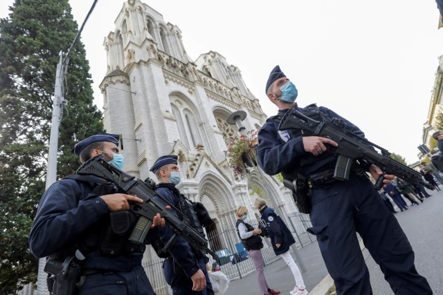 Serangan di Gereja Notre Dame, Prancis. Foto: Eric Gailard/Reuters