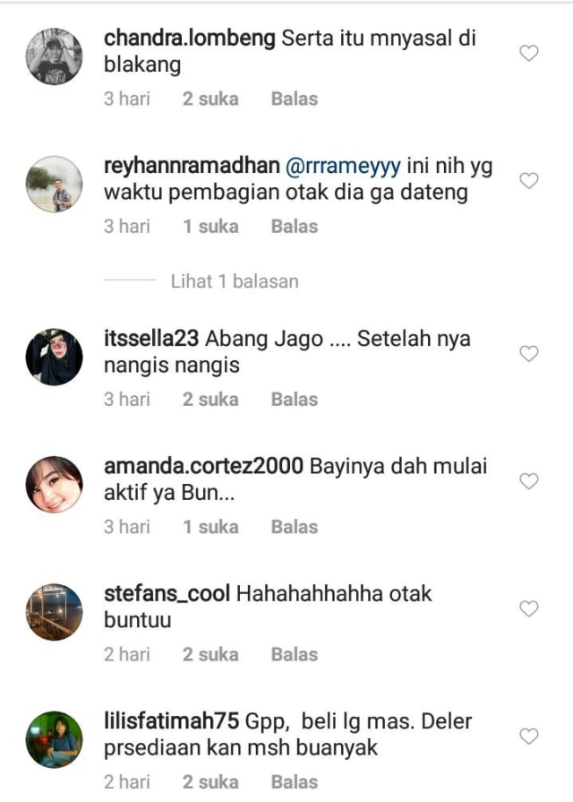 Kena Tilang Polisi, Pria Ini Malah Marah hingga Hancurkan Motornya Sendiri (8685)