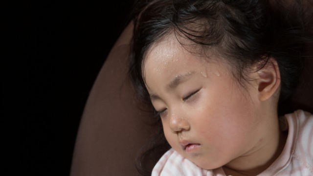 Berkeringat saat tidur gejala apa