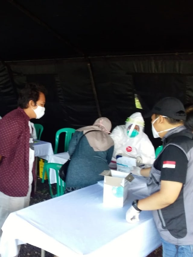 Suasana rapid test di kawasan wisata di Bogor. Foto: Satpol PP Bogor