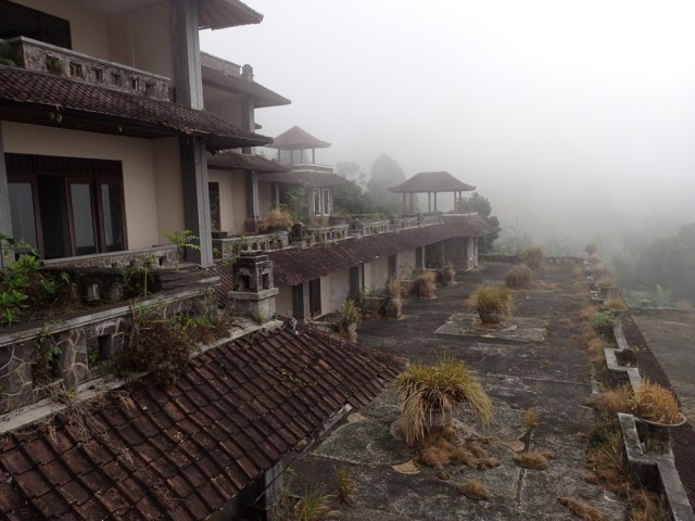 Bukan untuk Penakut, Ini 7 Tempat Wisata di Indonesia yang Terkenal Angker (39268)