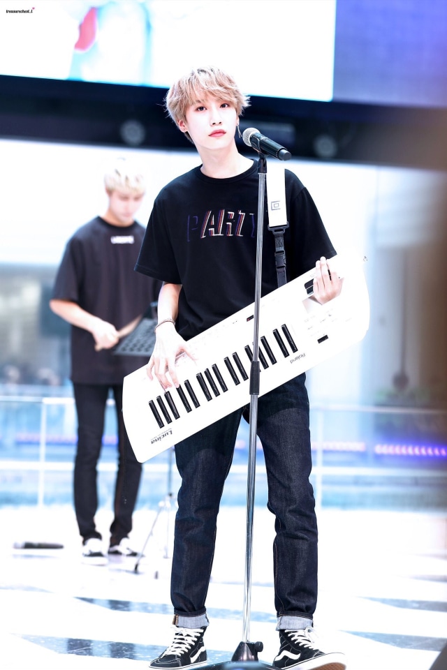 Fakta Oneus Xion, Si Maknae yang Ternyata Punya Kembaran (133323)