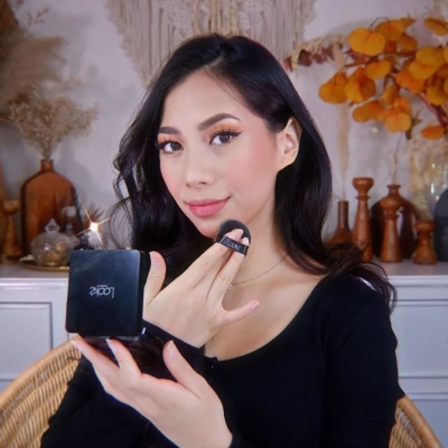 Intip Tahapan Makeup Untuk Remaja, Tampil Flawless Anti Menor (583569)