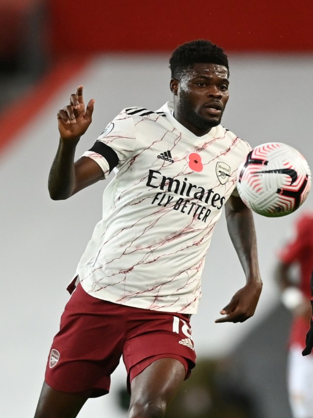 Thomas Partey di laga Manchester United vs Arsenal. Foto: Shaun Botterill/Reuters