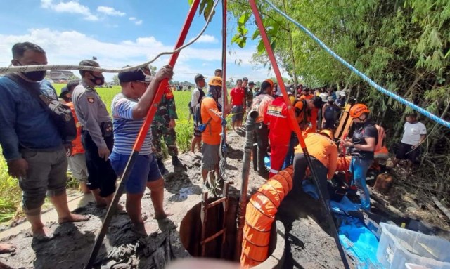 3 Orang Sekeluarga di Ngawi Terjebak dalam Sumur, 1 Orang Tewas