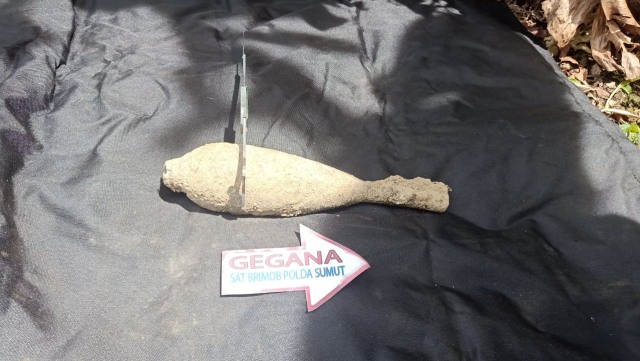 Mortir diduga sisa perang dunia II ditemukan di Tapanuli Utara. Foto: Istimewa