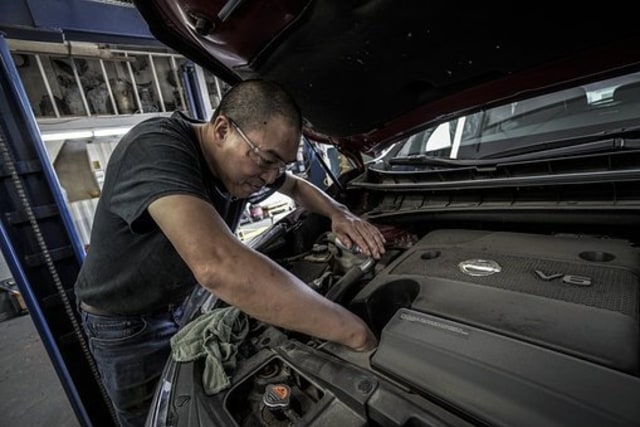 Begini Cara Cek Mobil Bekas dengan Kilometer Palsu, Jangan Sampai Tertipu! (2111)