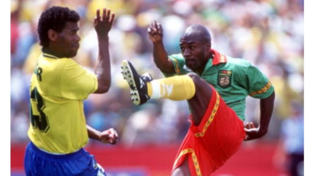 Emmanuel Maboang Kessack saat bermain untuk Timnas Kamerun. Foto: Getty Images