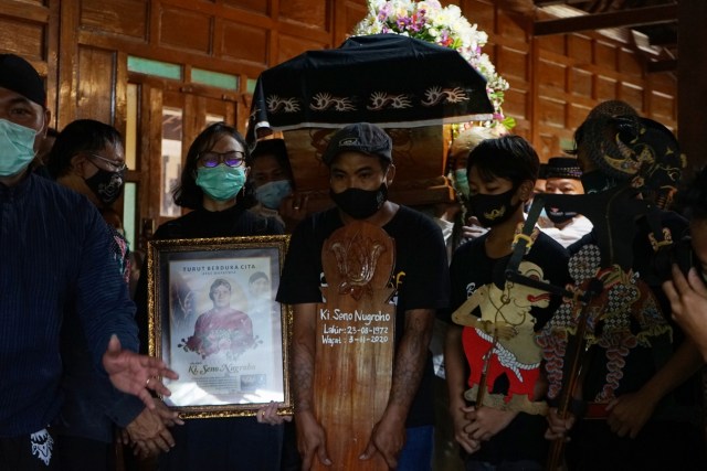 Melepas Kepergian Dalang Ki Seno Nugroho (263202)
