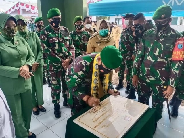 Kantor Koramil 1014-05/Pangkalan Banteng, Kodim 1014/Pangkalan Bun yang terletak di Kecamatan Pangkalan Benteng baru saja diresmikan oleh Danrem 102/Panju Panjung, Brigjen TNI Purwo Sudaryanto. Foto: IST