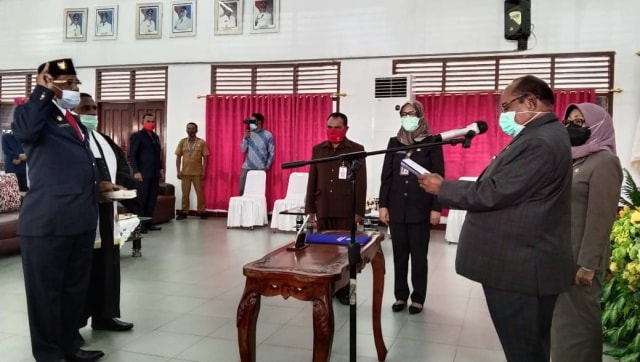 Lambert: Pelantikan Yakob Sebagai Sekda Kota Sorong Tak Ada Unsur Kedekatan (66344)