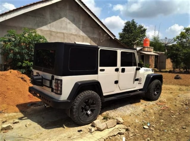 Penampakan Toyota Kijang Disulap Jadi Jeep Rubicon, Ajib Banget (10710)