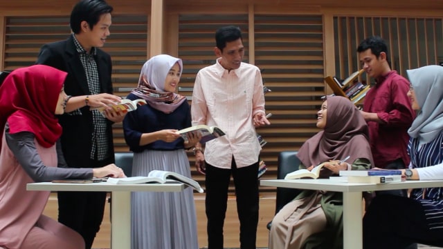 Para mahasiswa Universitas Islam Negeri (UIN) Sunan Kalijaga Yogyakarta. Foto: Tugu Jogja.