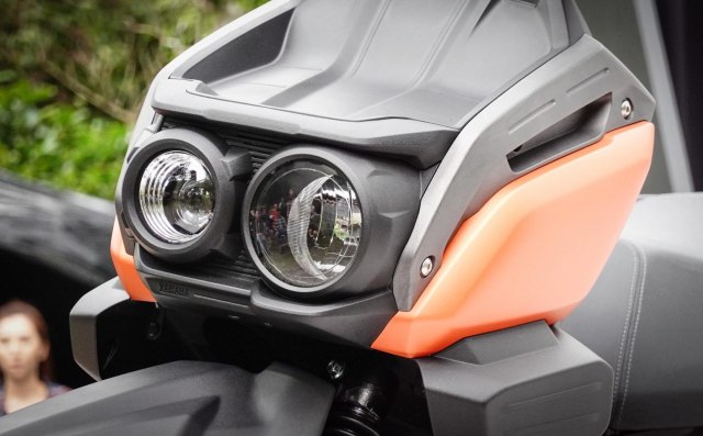 Headlamp Yamaha BWS 125. Foto: MotoBuy