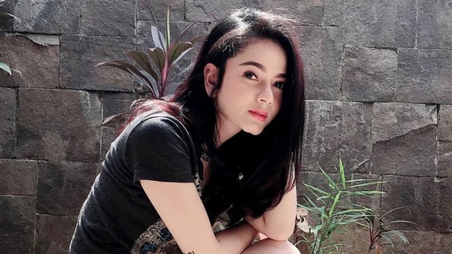 Klarifikasi Pacar Chef Juna soal Isu Perselingkuhannya dengan Vokalis Bagindas (147)