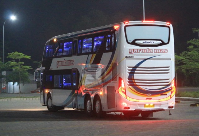 Duo Bus Tingkat Mercedes-Benz Andalan PO Garuda Mas, Punya Fasilitas Bintang 5 (161790)