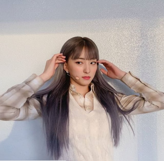 Eunso WJSN Idol Cantik Bergolongan Darah B yang Punya Kemampuan Unik (69173)