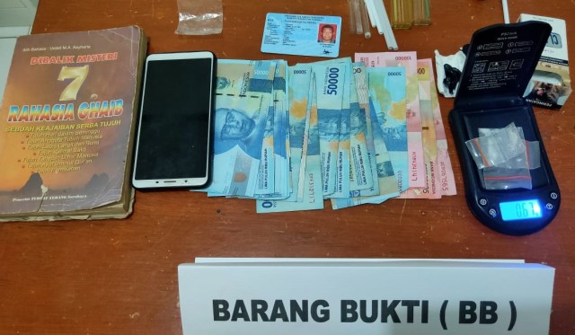 Kakek di Buton Tengah Ditangkap Polisi Karena Ketahuan Edarkan Sabu (81732)