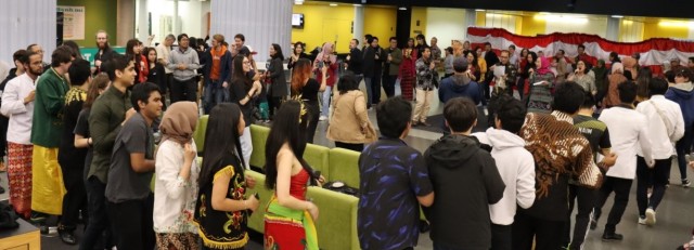 Tantowi Yahya Rekrut Diplomat Bentuk Grup Vokal Baru 'The Brafax' (115461)