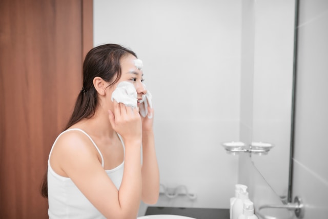 Bikin Glowing, Ini Inspirasi Skin Care ala Lee Min Ho yang Bisa Kamu Tiru (366670)