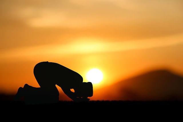 Ilustrasi sholat Dhuha. Foto: iStock