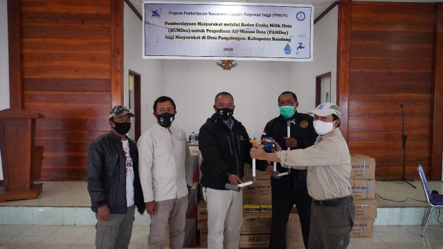 Geologi ITB dan Usaha Penuntasan Masalah Air Bersih di Desa Pangalengan (46428)