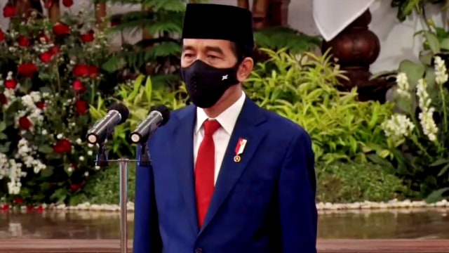 Presiden Joko Widodo di Penganugerahan Tanda Jasa dan Tanda Kehormatan Republik Indonesia Tahun 2020 di Istana Negara, Rabu (11/11). Foto: Youtube/Sekretariat Presiden