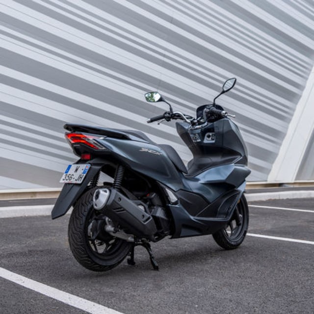 All New Honda PCX Bermesin 4 Katup Resmi Meluncur, Intip Spesifikasinya (585744)