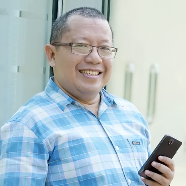 Onno W. Purbo, pakar teknologi informasi Indonesia dan Dosen IIB Darmajaya. Foto: Dok. Institut Informatika dan Bisnis Darmajaya