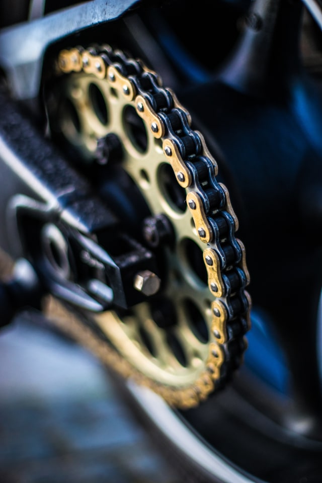 Ilustrasi rantai sepeda motor. Foto: Unsplash