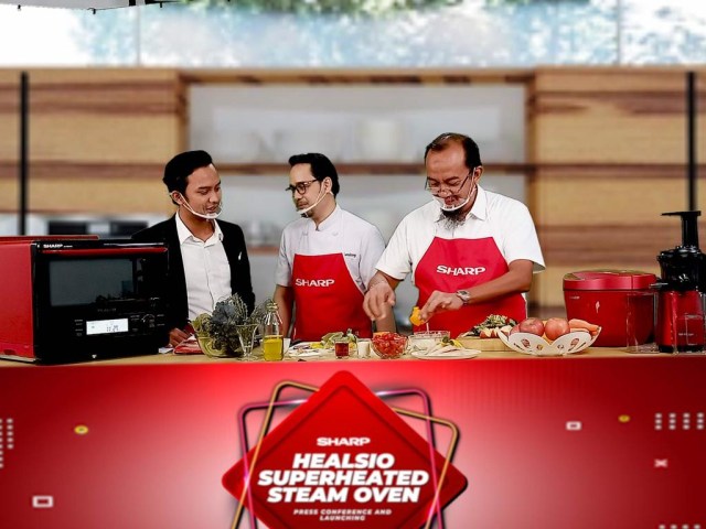 Oven Ini Gabungkan 3 Fungsi Peralatan Masak, Bikin Memasak Praktis dan Sehat (137594)
