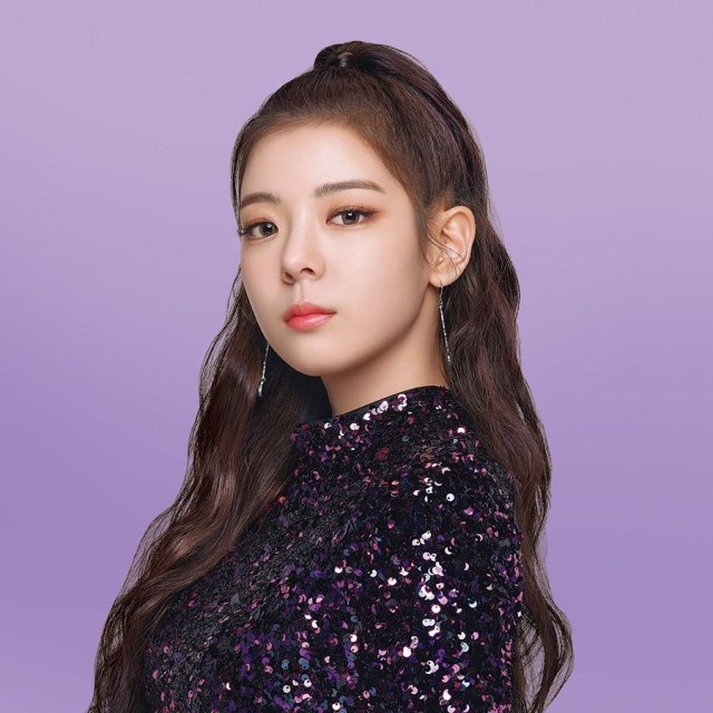 Lia Itzy Deretan Gaya Rambut Dari Segi Hingga Cepol Mana Yang Paling