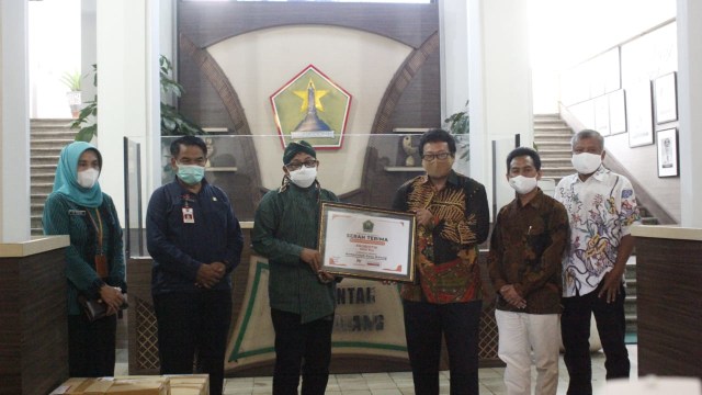 Tekan Corona, Pemkot Malang Terima Bantuan Seribu Prebiotik Fit-O (32732)