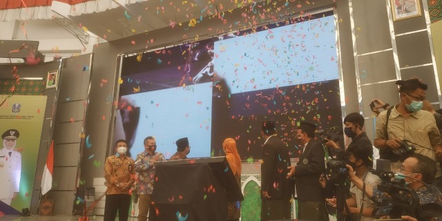 Khofifah Resmikan Pusat Studi Jawa Timur di Universitas Islam Malang (279845)