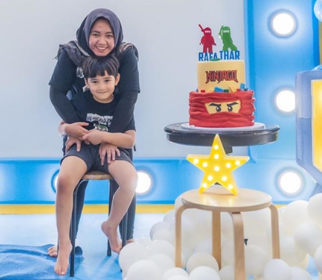 Beri Kejutan Ulang Tahun untuk Sang Asisten, Raffi Ahmad: Banjir Tangisan (224)