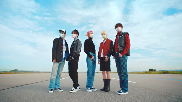 Yeonjun TXT dan Keempat Member Lainnya Pamer Kharisma dalam MV Terbaru Mereka (329696)