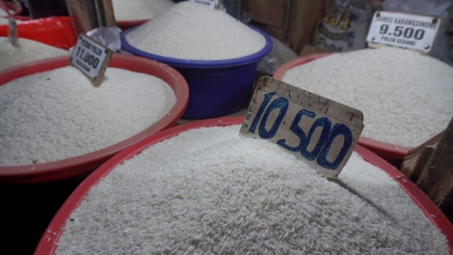 Beras Dijual Eceran Per Biji Rp99 Rupiah, Ada yang Beli dan ...