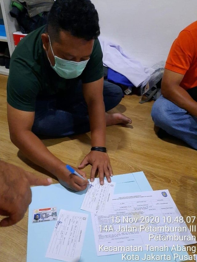 Foto Saat FPI Bayar Denda Rp 50 Juta Karena Kerumunan Di Acara Habib ...