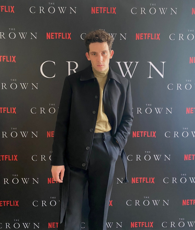 Mengintip Gaya Busana Para Pemain The Crown Season 4 saat Premier Virtual (51728)